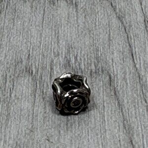 925 Sterling Silver Rose Petal Flower Charm Bead for Charms Bracelets - Roses